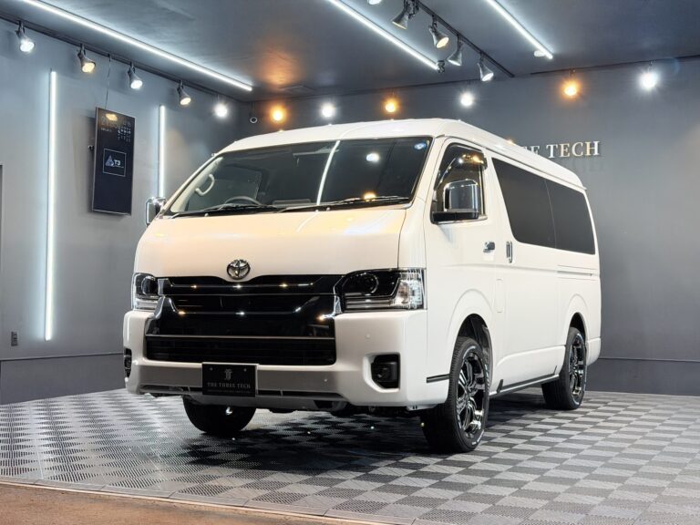石川県小松市で施工したトヨタ ハイエースワゴン9型 FEYNLAB CERAMIC Ultra Ver.3施工事例