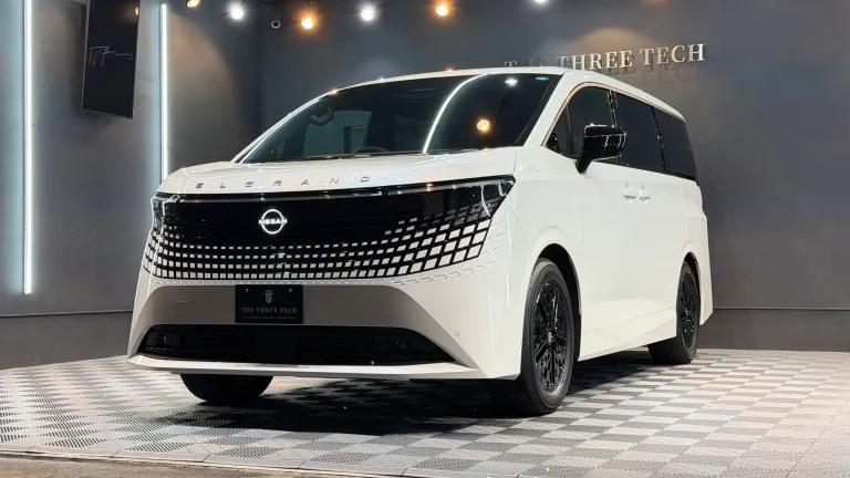 石川県河北郡の日産 新型エルグランド プリズムホワイト 3PにFEYNLAB CERAMIC ULTRA Ver.3を施工