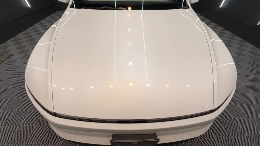 新車テスラ モデルY パールホワイトマルチコートの施工前塗装面診断